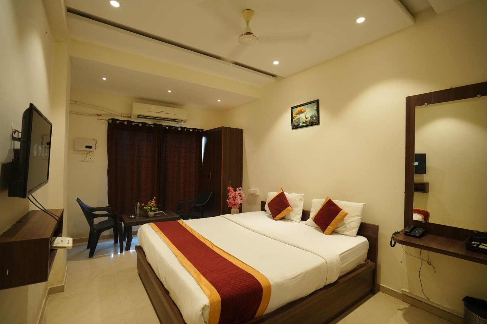 Royal Standard Rooms: Affordable Comfort in Nagpur