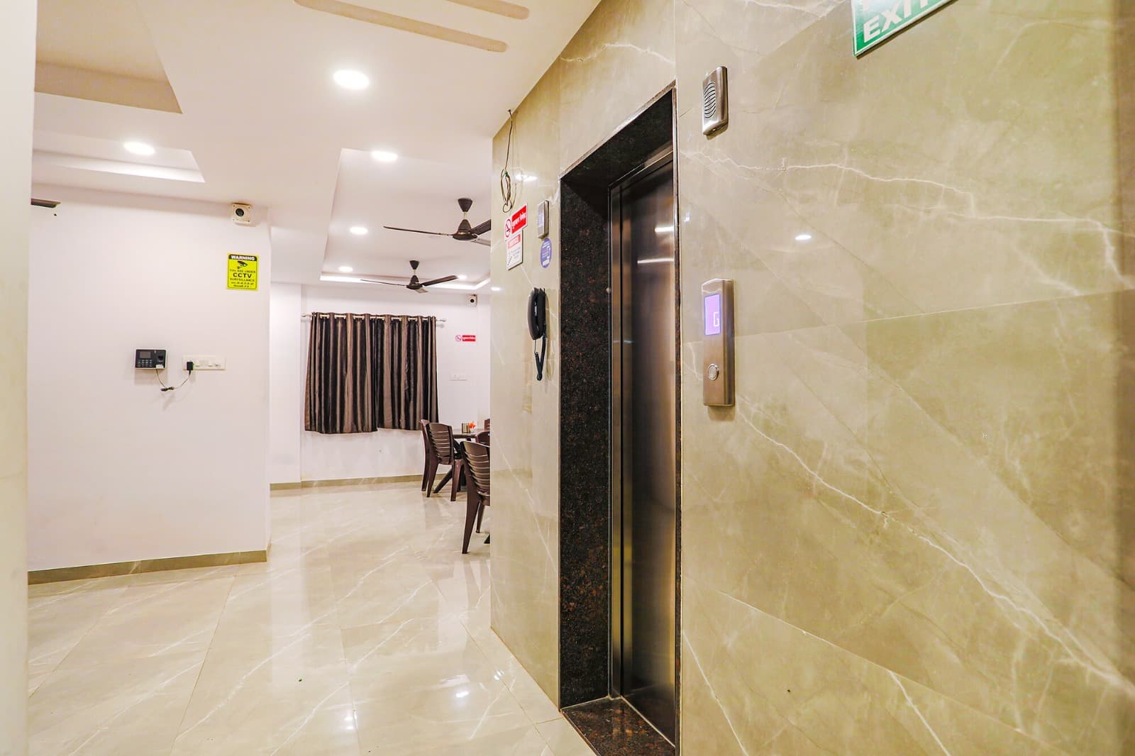 Gallery Image 10 - Premium accommodation details at Royal Group Hotels Nagpur