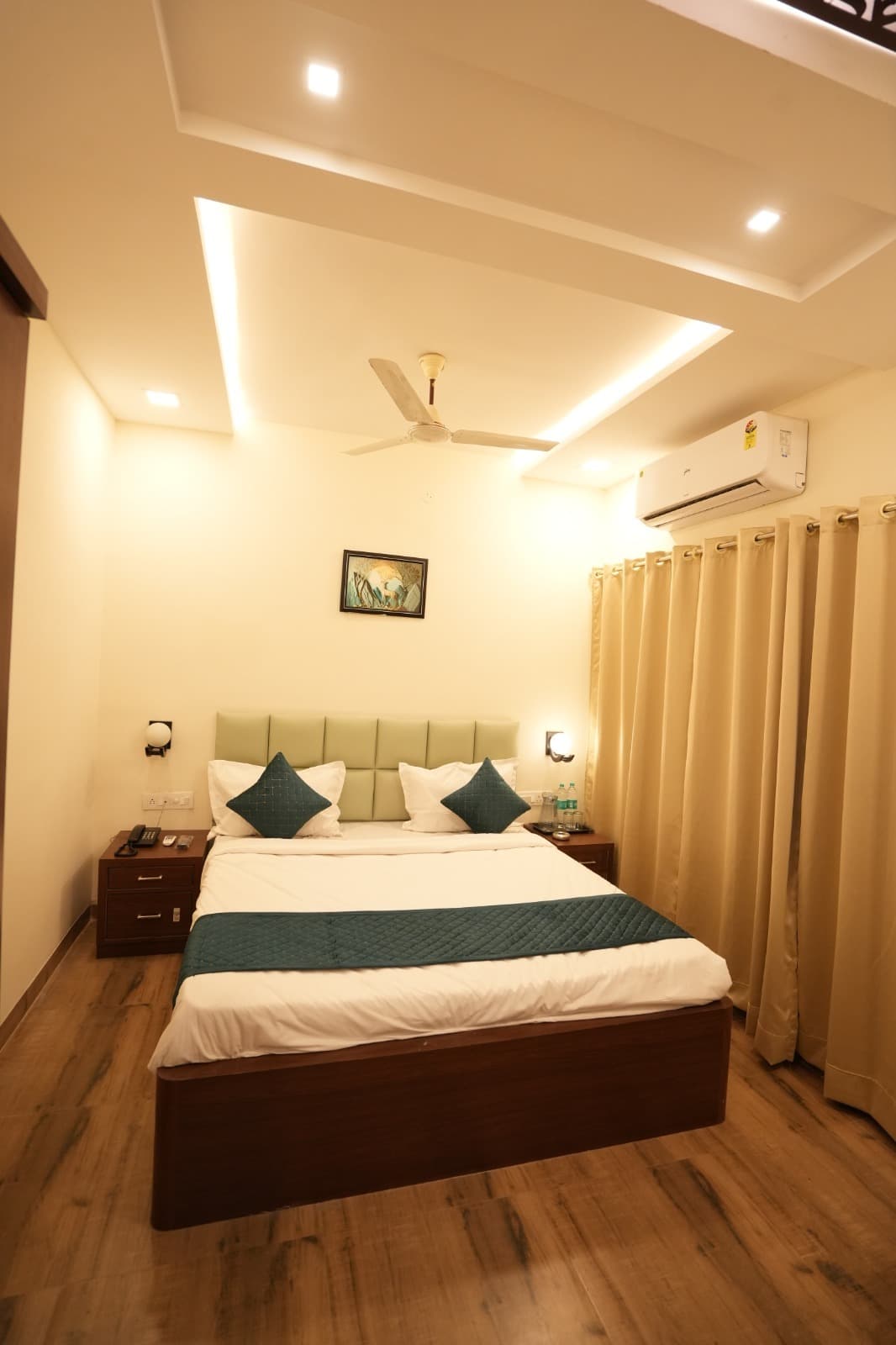 Gallery Image 23 - Premium accommodation details at Royal Group Hotels Nagpur