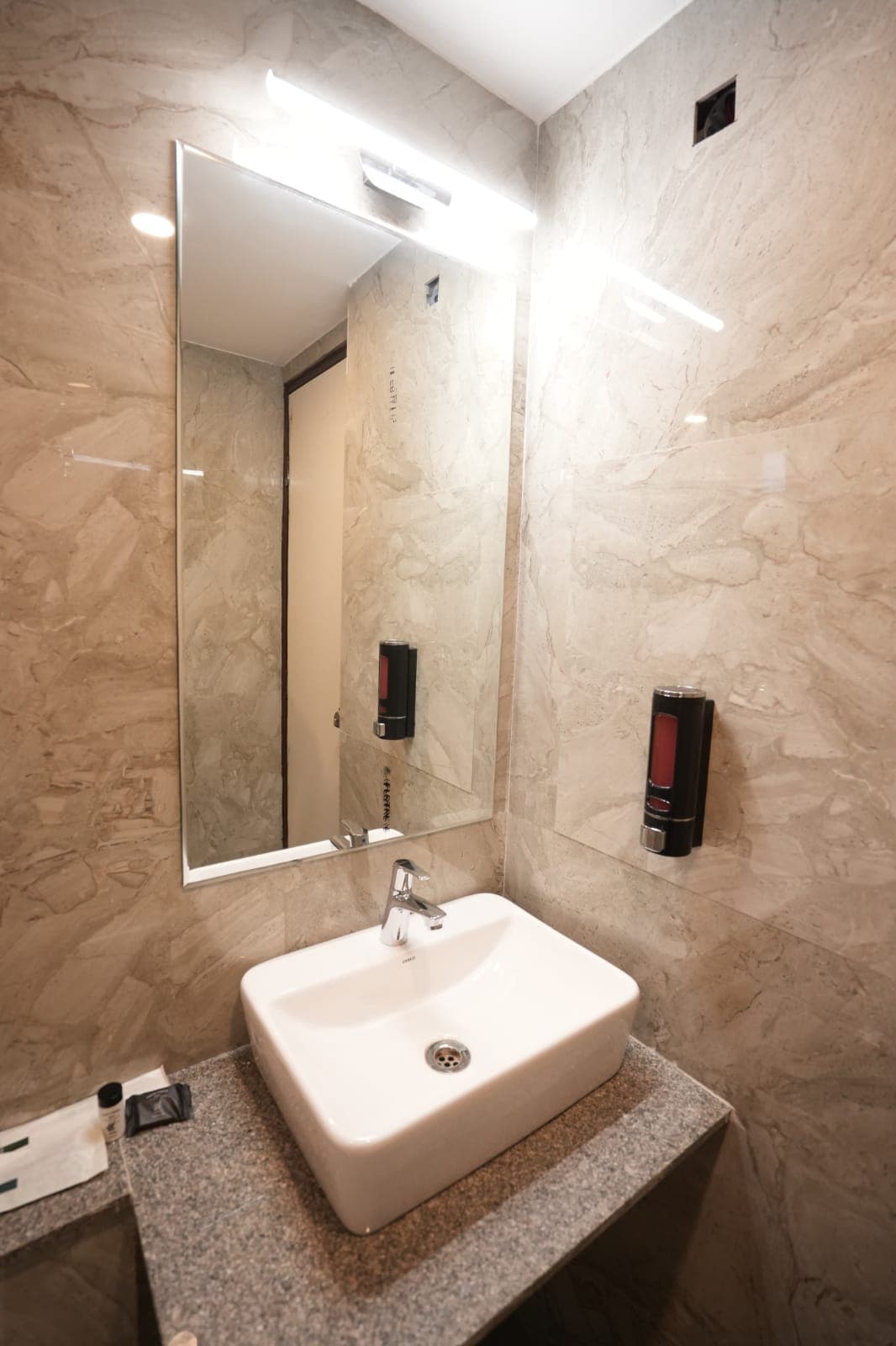Gallery Image 18 - Premium accommodation details at Royal Group Hotels Nagpur